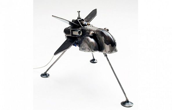 An amazing Sculpture art spaceship artwork TITAN-Dendrinos gIANNIS